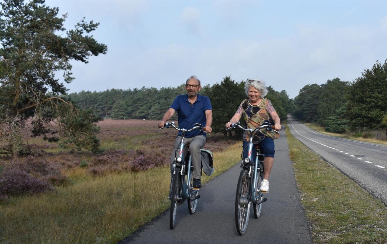 Chalet Op De Veluwe # Berk Putten Εξωτερικό φωτογραφία